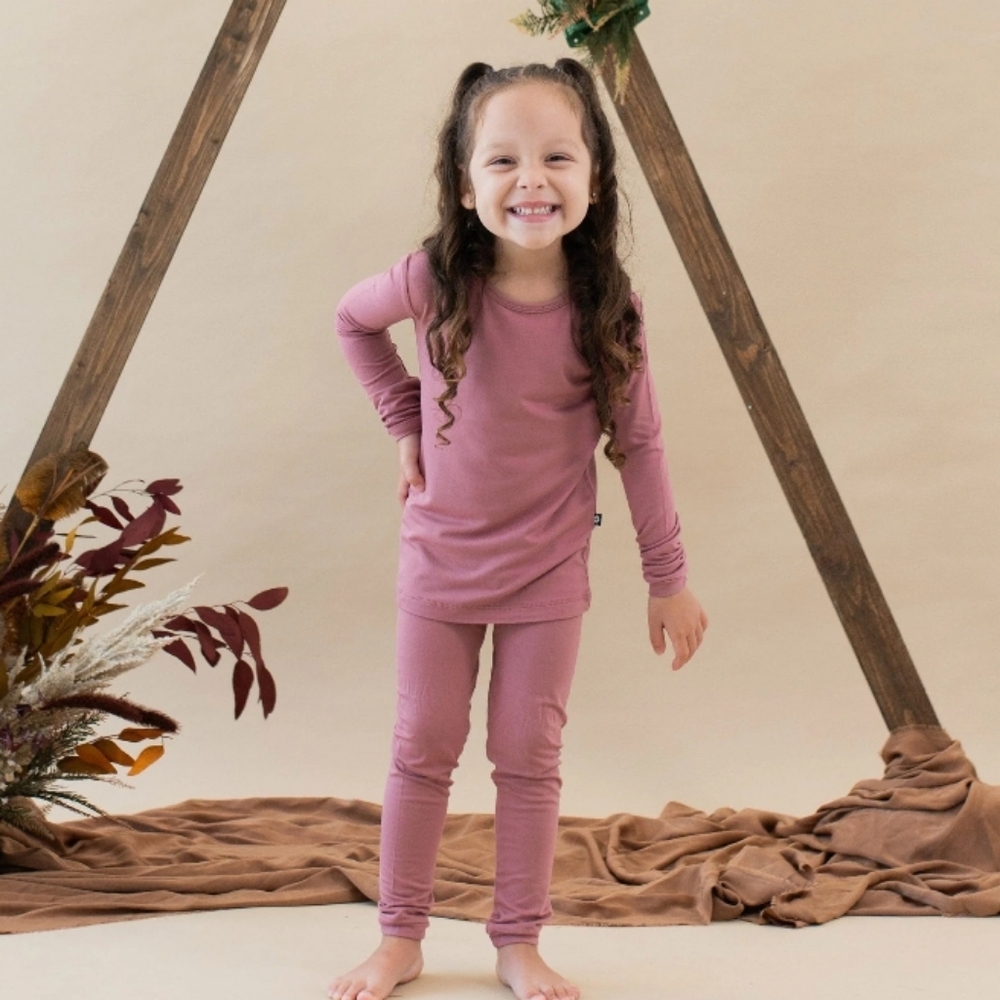 Kyte Baby 2T long sleeve/long pants PJs in Dusty Rose